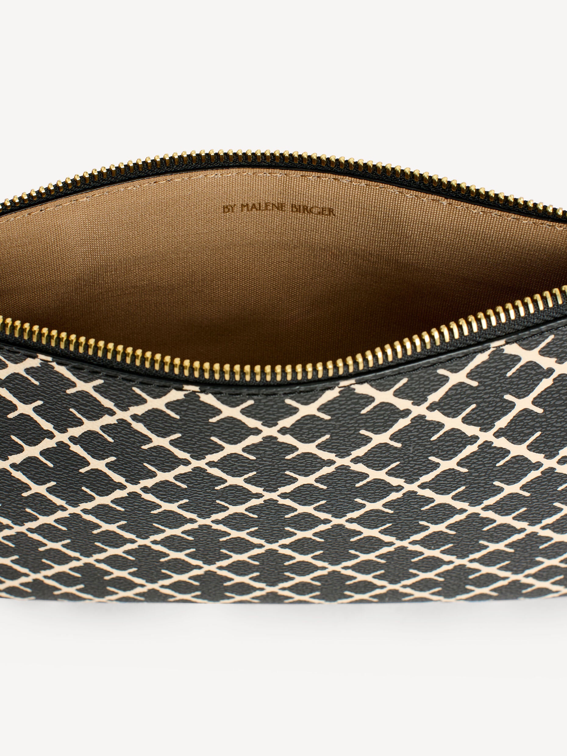 IVY CLUTCH