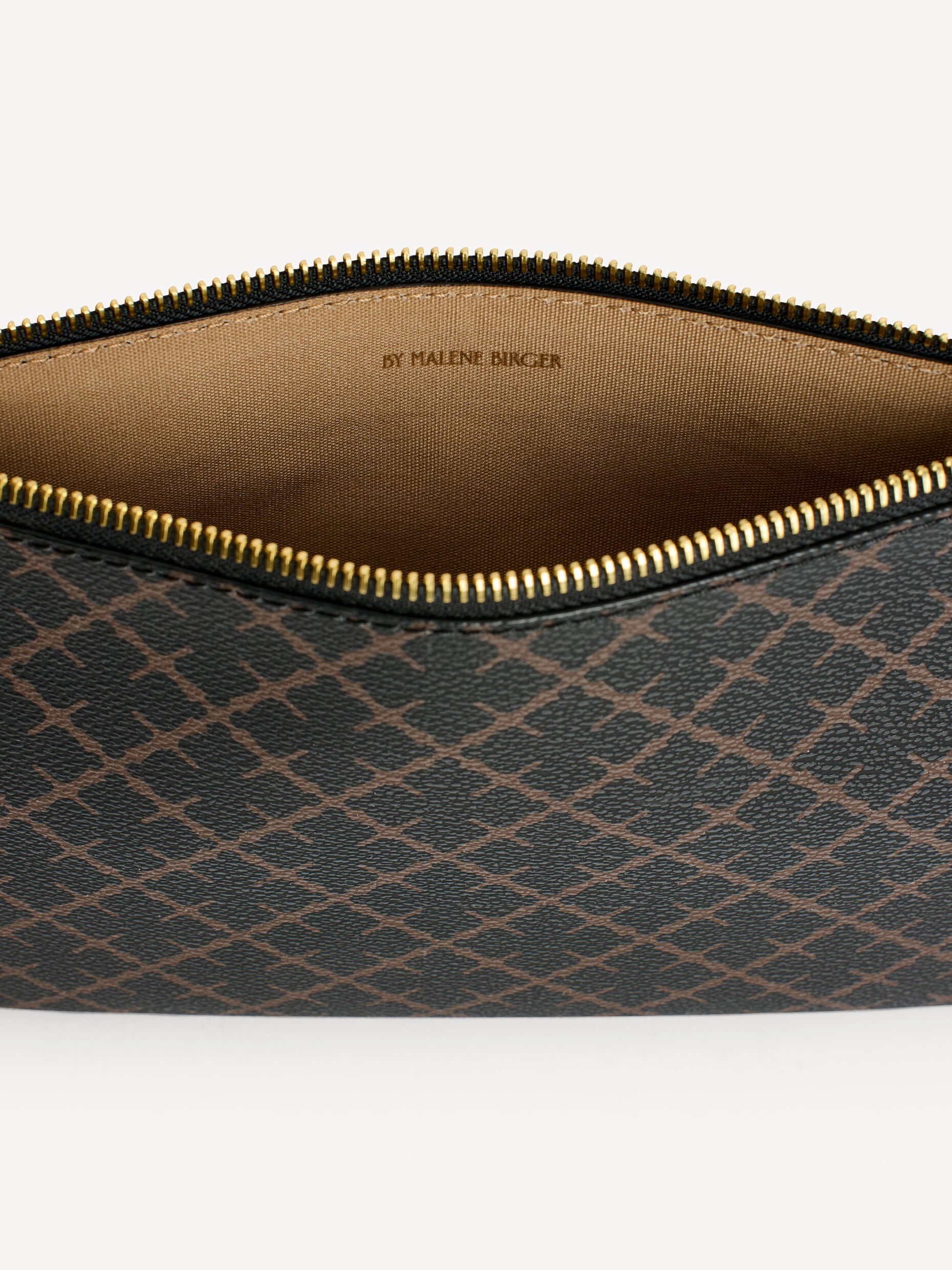 IVY CLUTCH