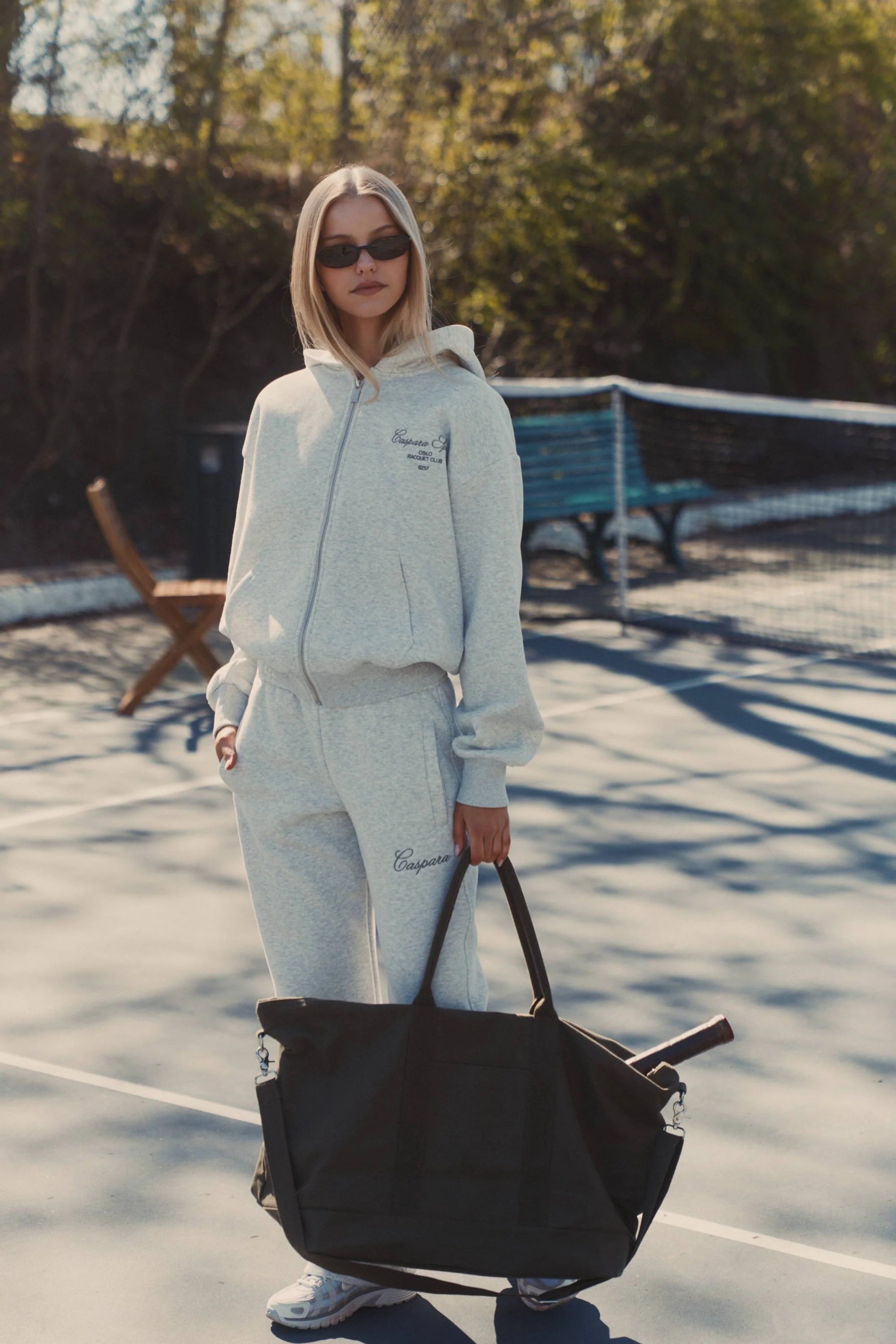 W. COSMO ZIP HOODIE