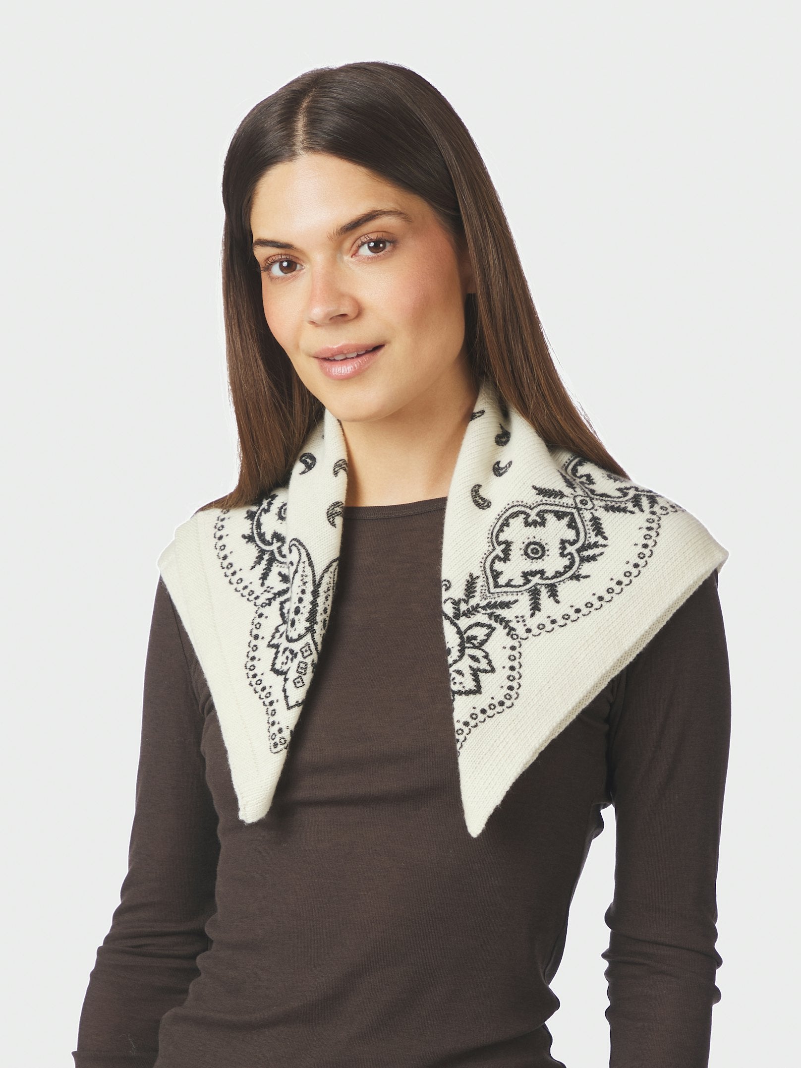 ADELINA PAISLEY KNIT SCARF 121 OFF WHITE