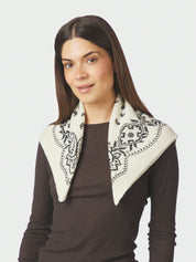 ADELINA PAISLEY KNIT SCARF 121 OFF WHITE