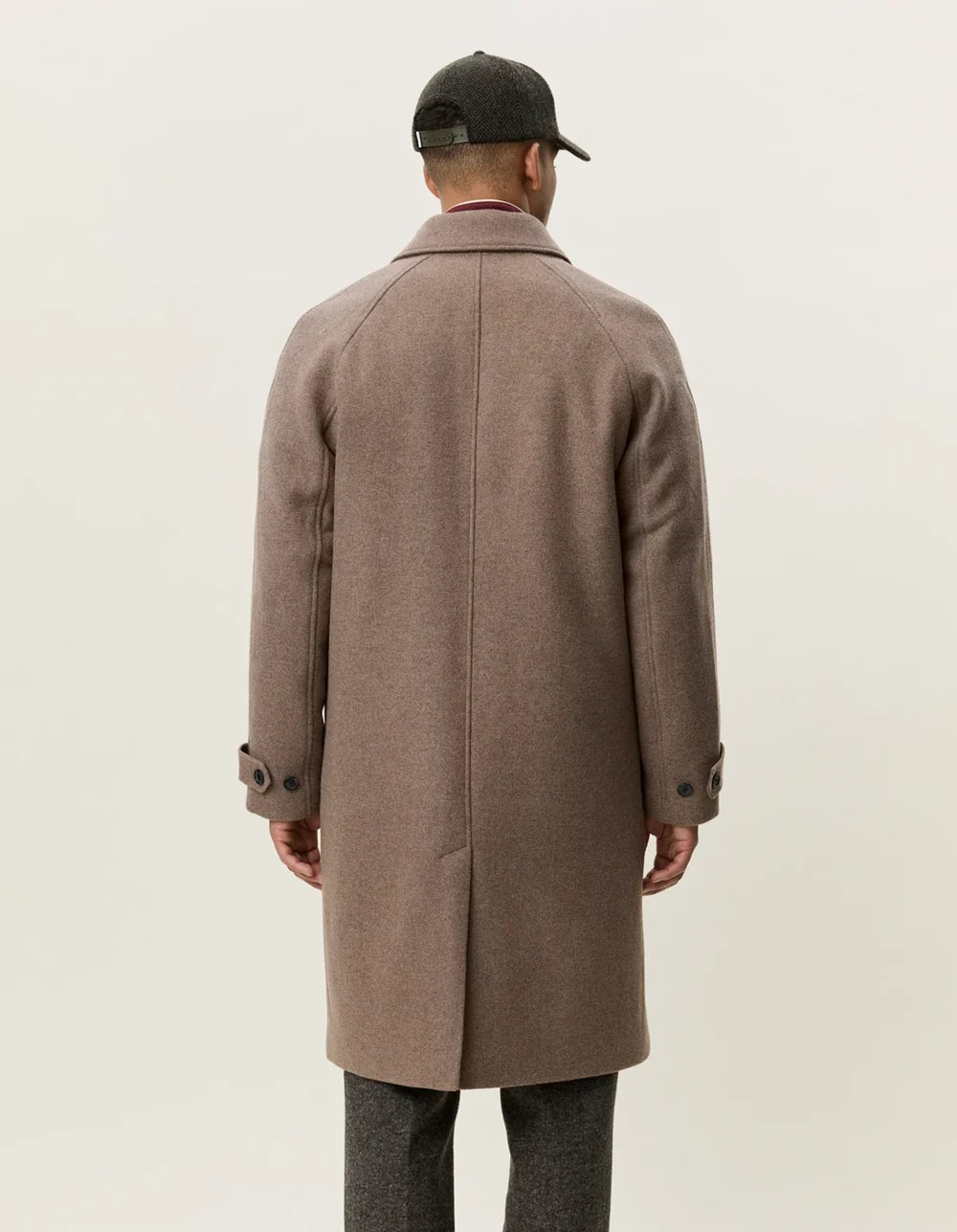 SOLID WOOL COAT