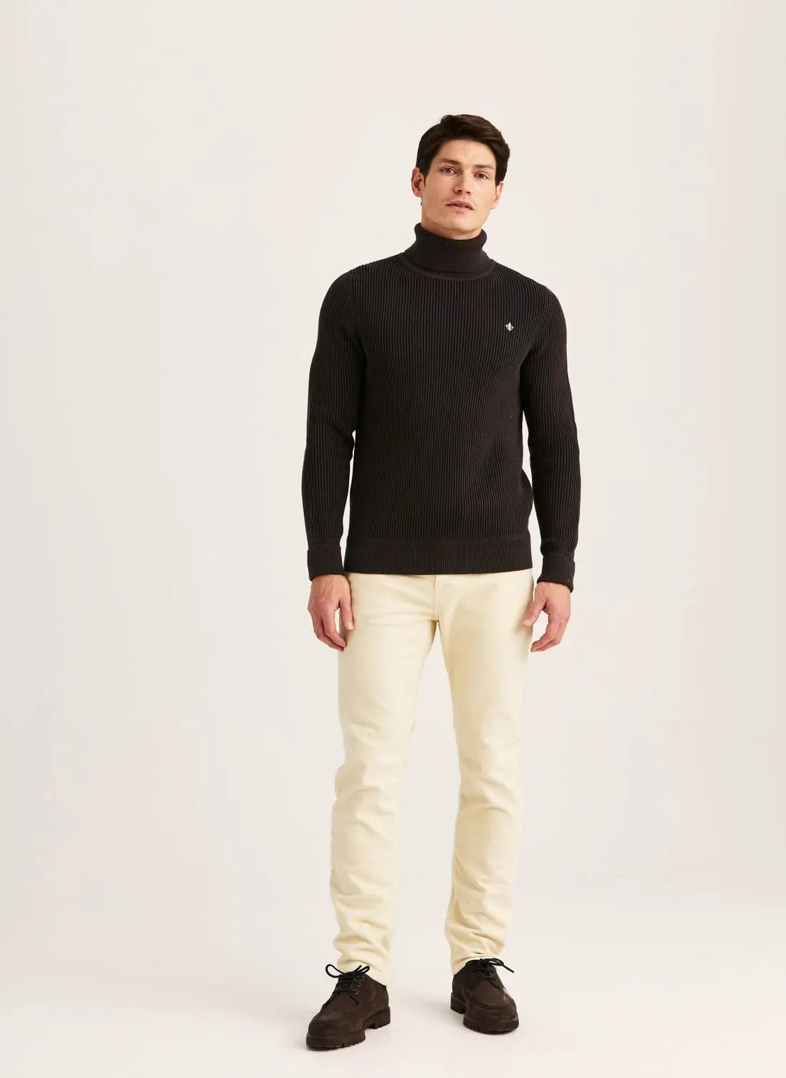 WALLACE ROLLER NECK