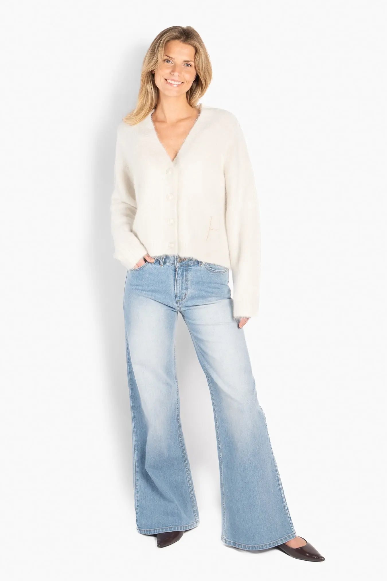 PERNILLE SHORT CARDIGAN