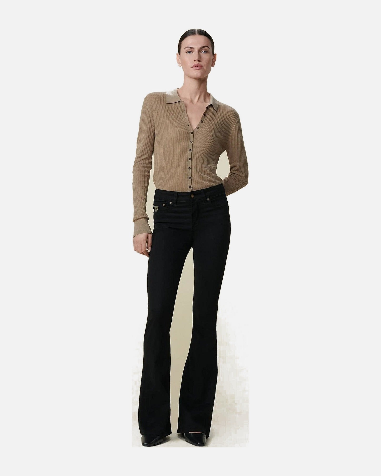 Lois Raval 16 Black