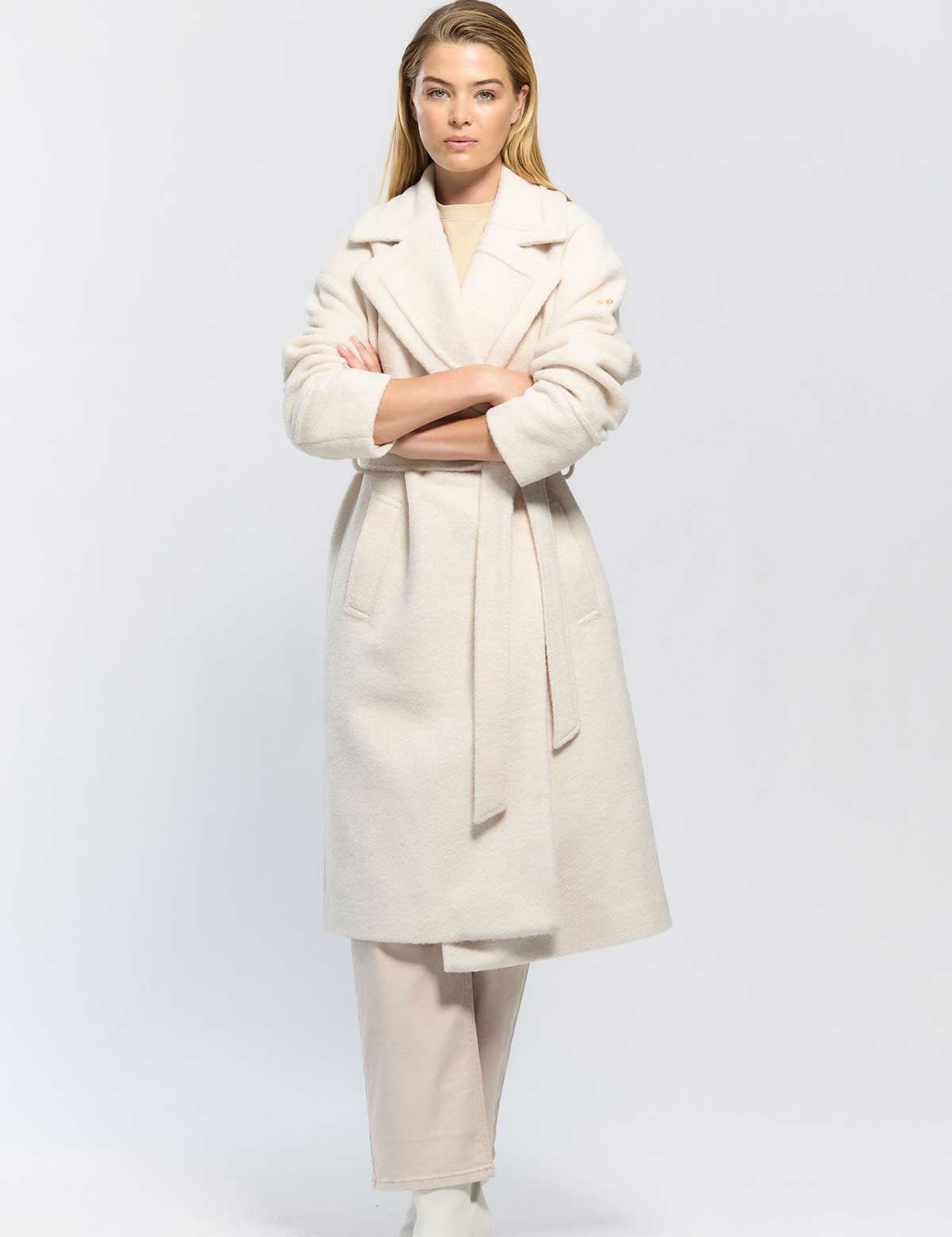 Hollies Alicia, Winter White
