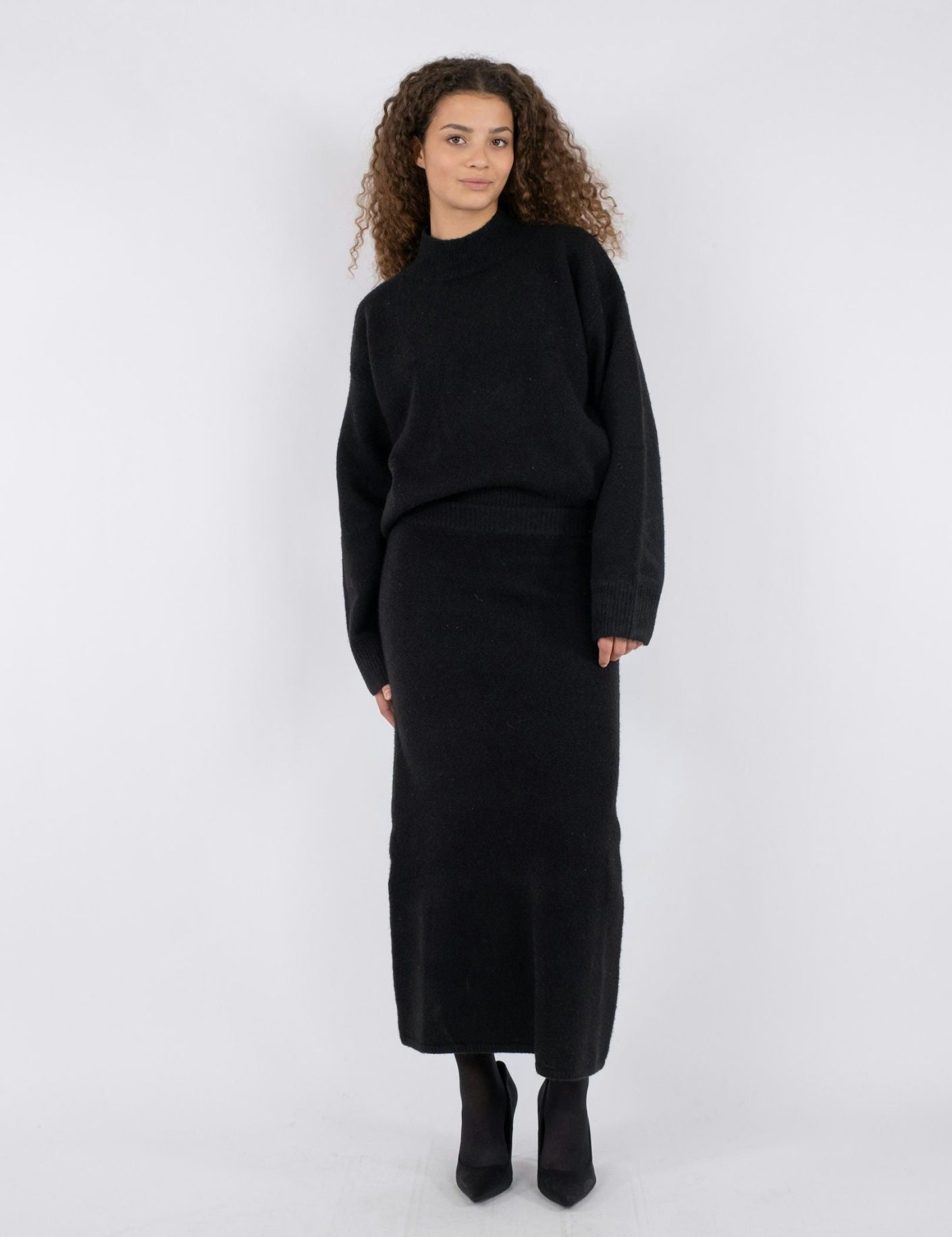 Ashanti_Knit_Skirt.jpg