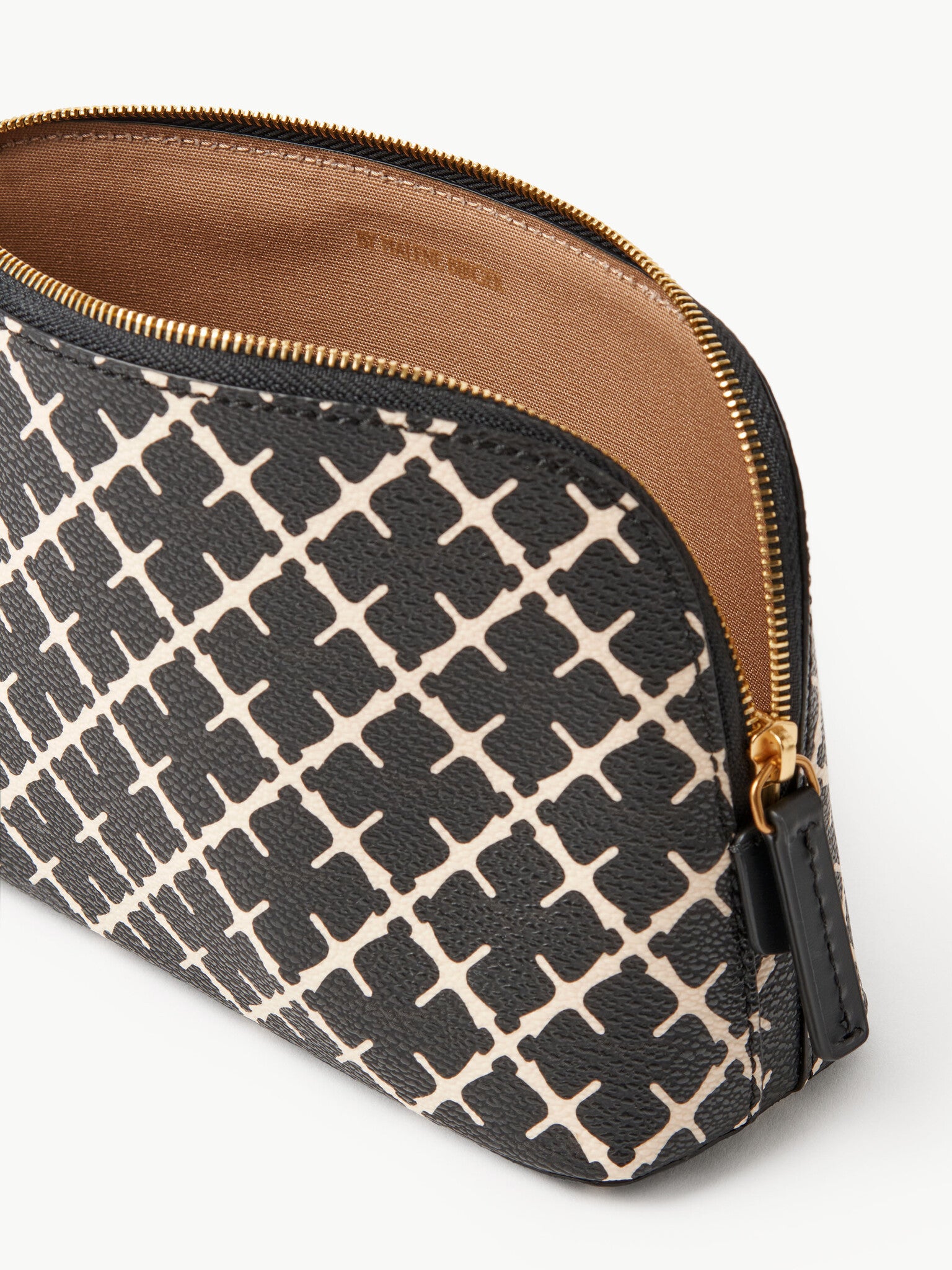 BAE SMALL / NECESSÄR