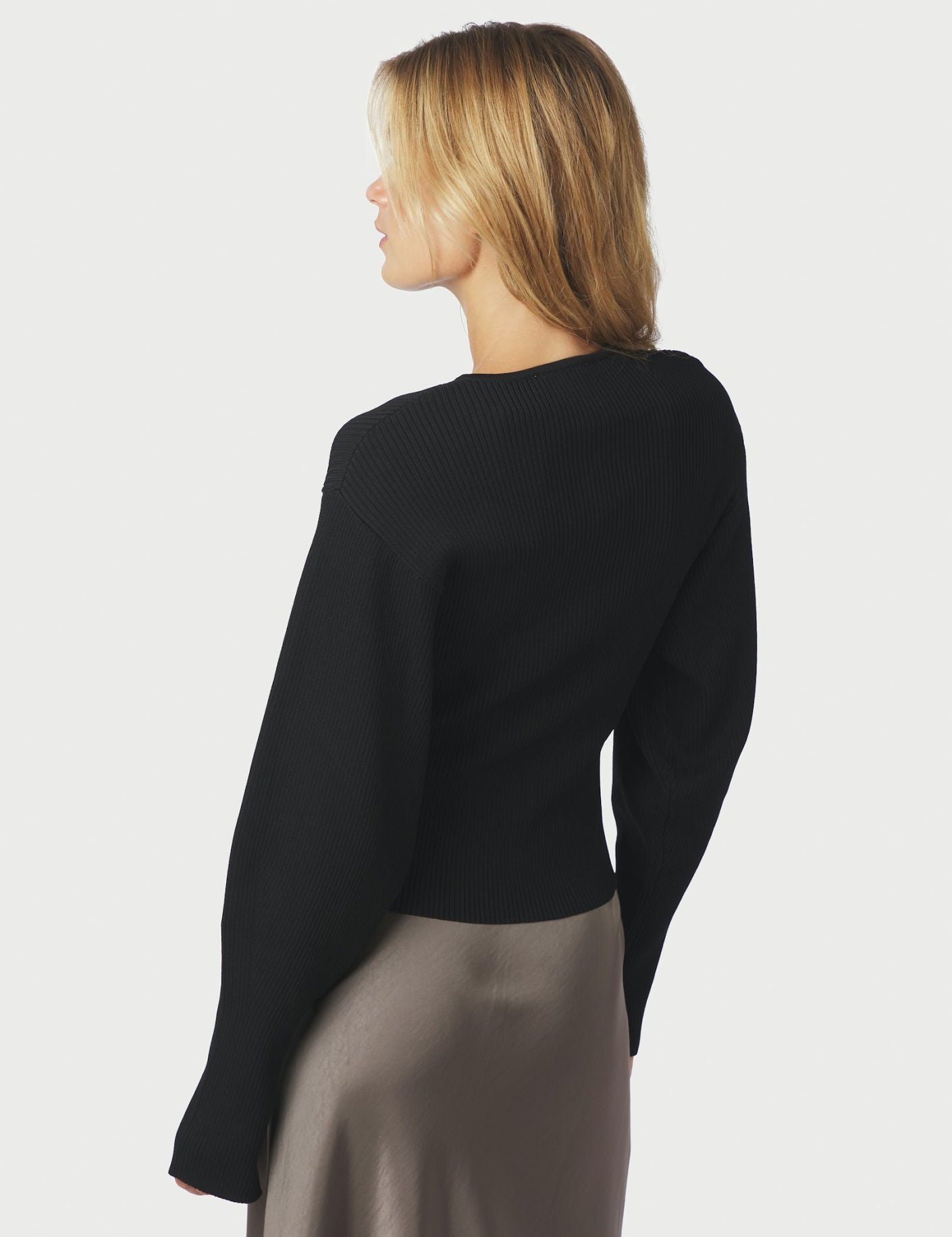 BRIANO_STITCH_KNIT_CARDIGAN2.jpg
