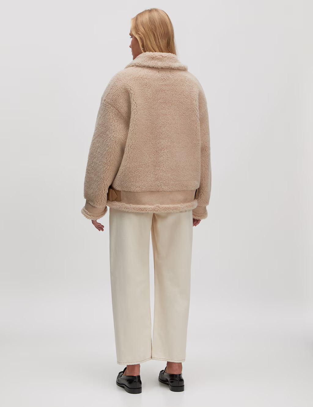 DAKOTA_JACKET2.avif