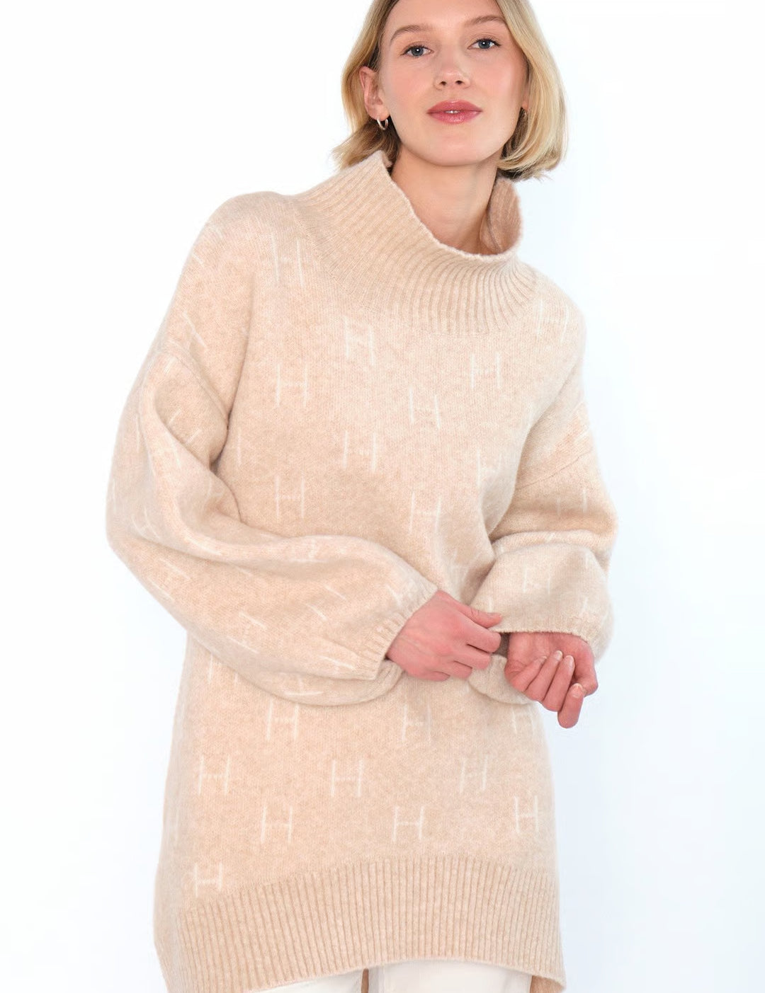 FAM LONG SWEATER