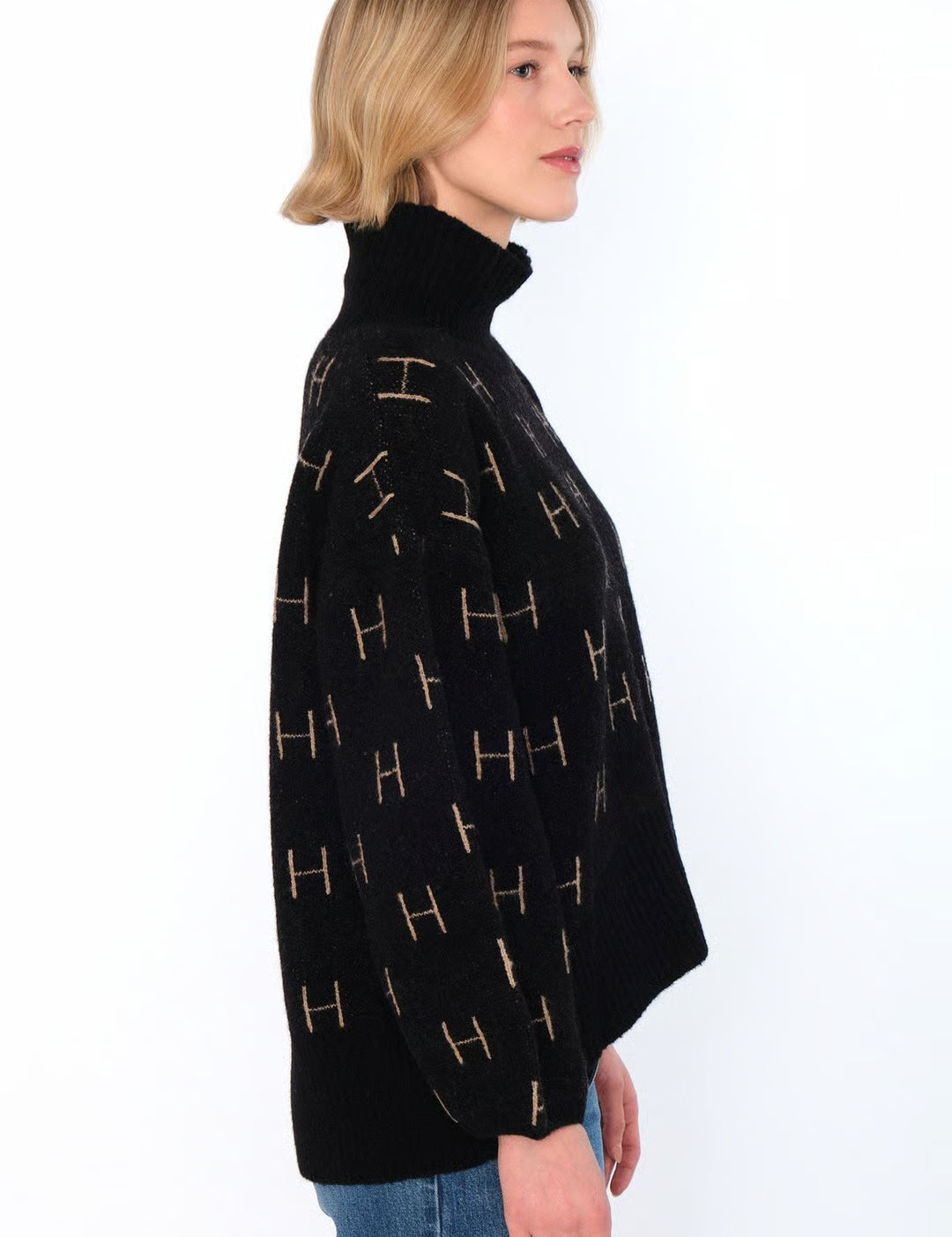 FAM_SWEATER_SHORT_NOOS10.avif