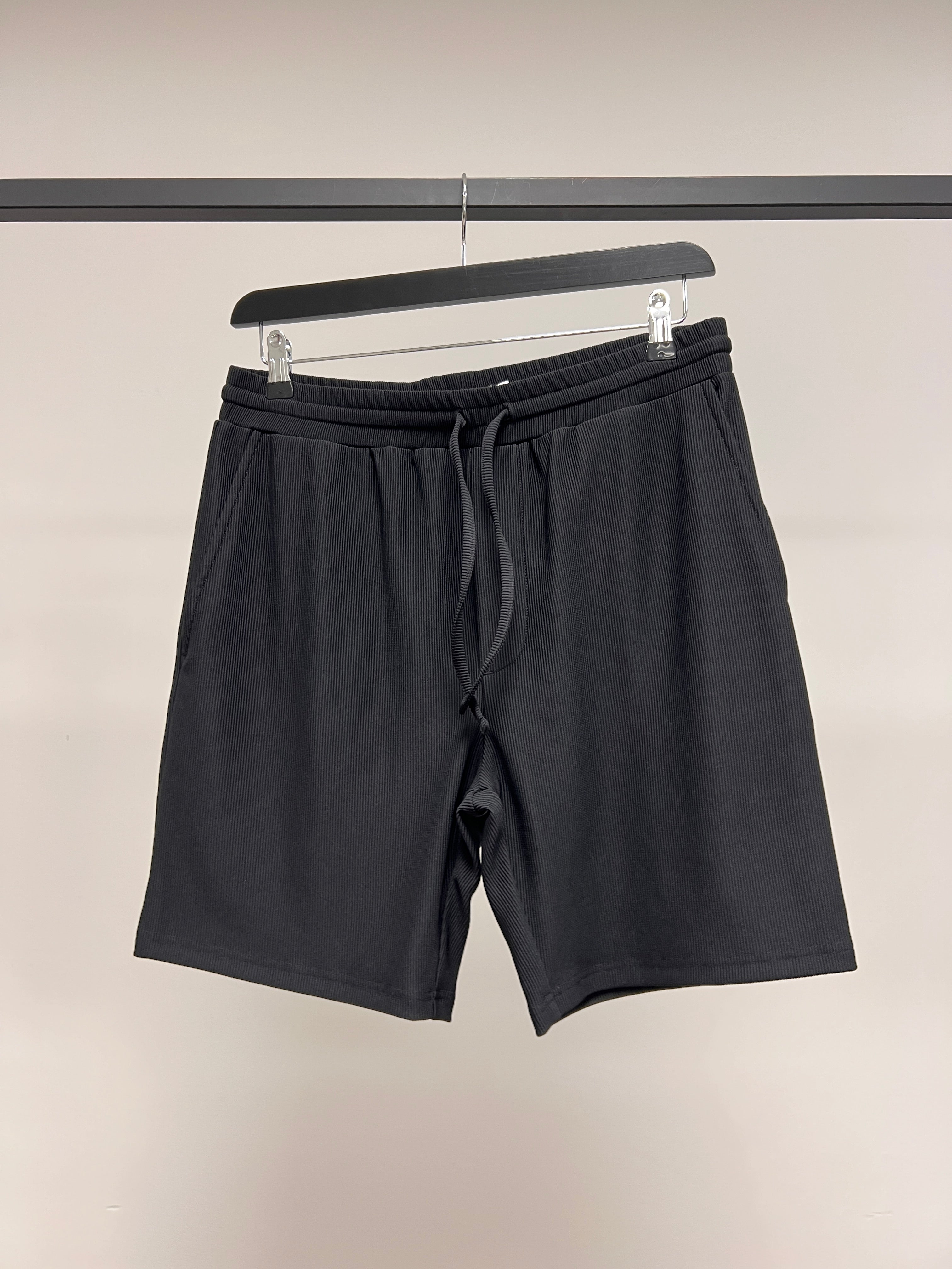 Alonzo Shorts – 02 BLACK