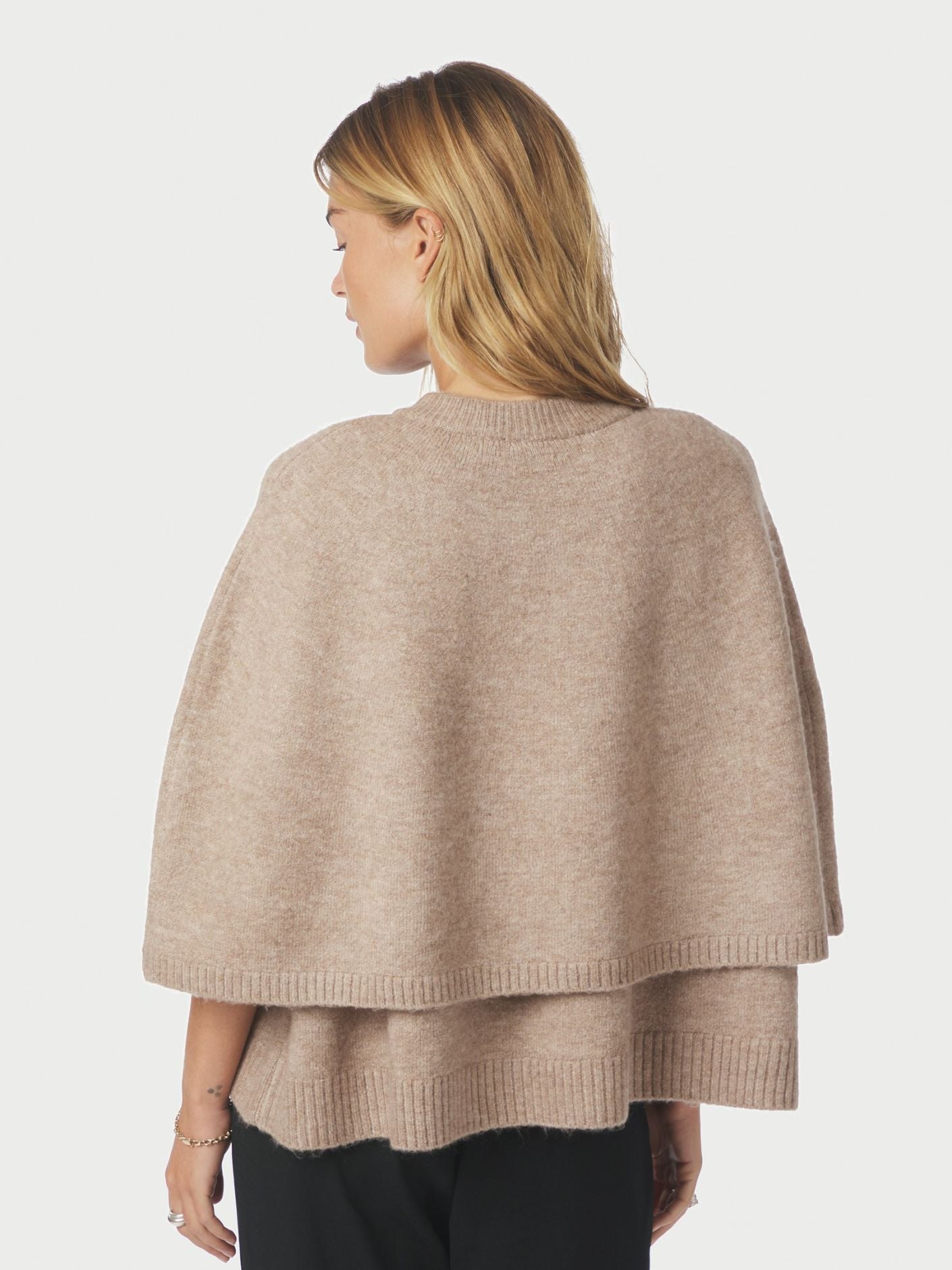 JOSEI DOUBLE KNIT CAPE
