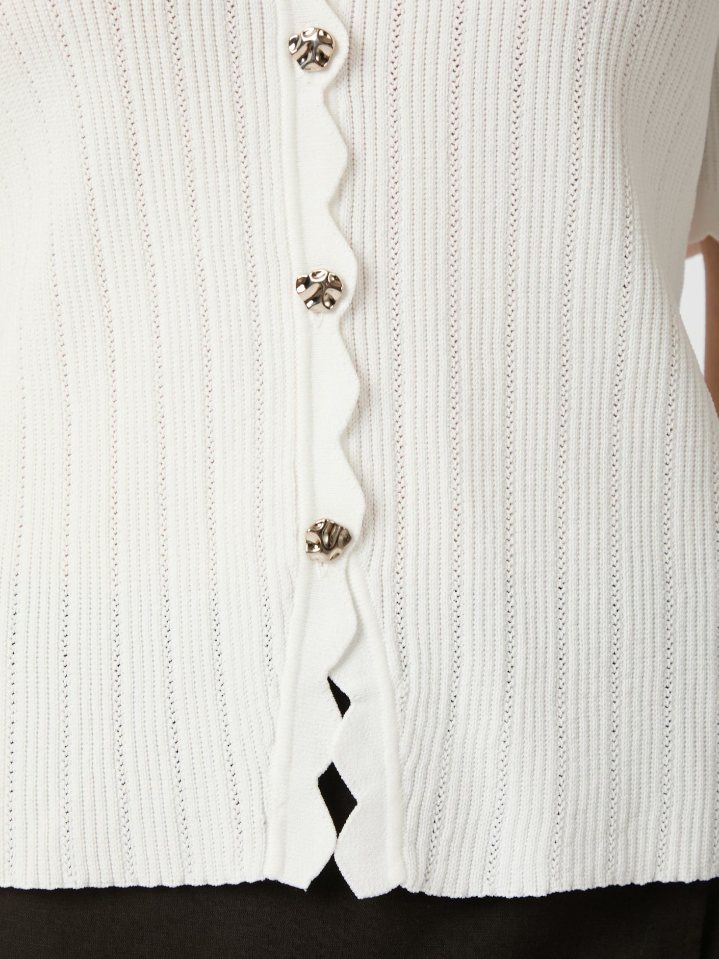 LARIFA STITCH KNIT TEE