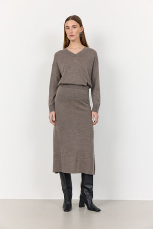 L894 WALN/ LIGHT BROWN