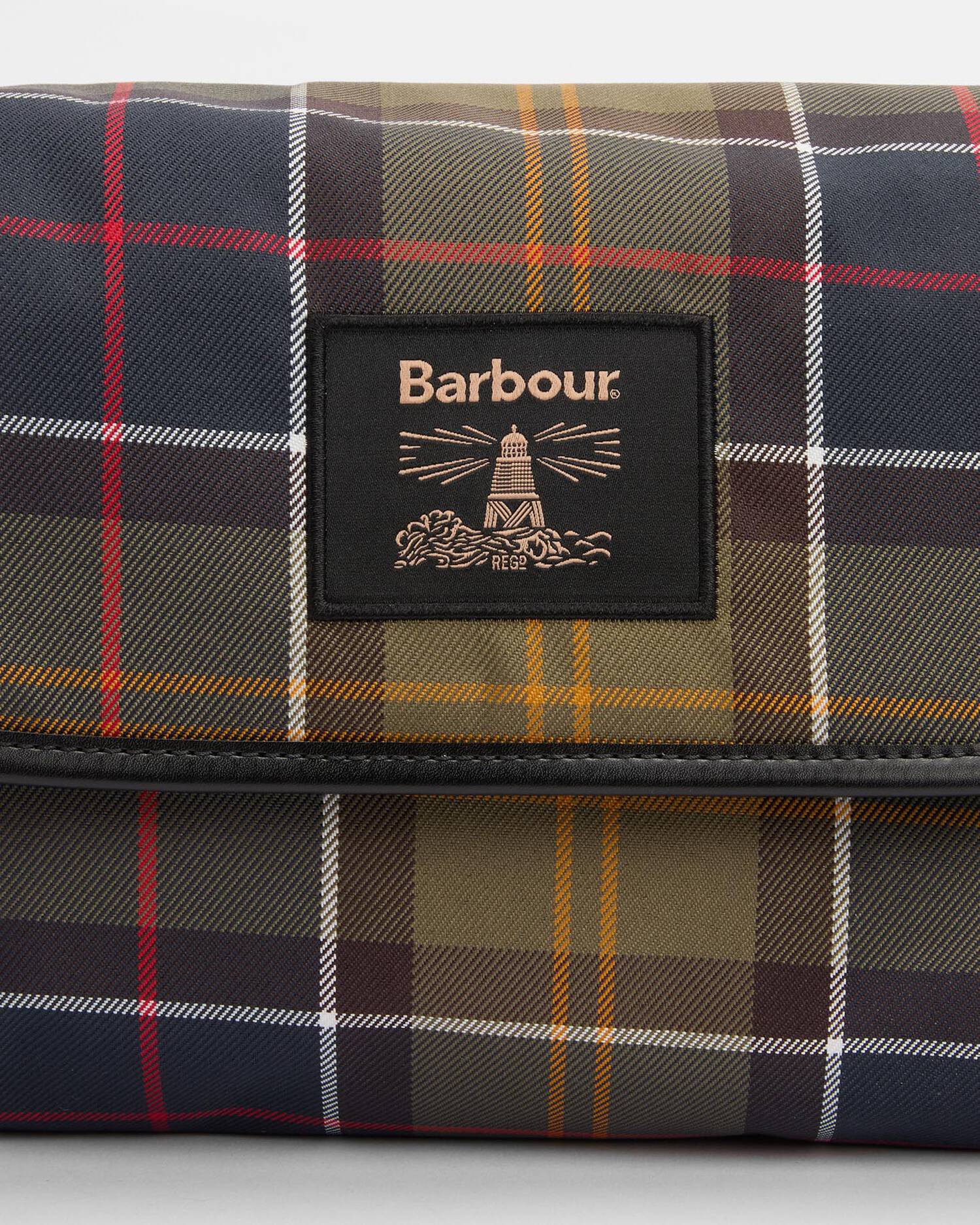 BARBOUR - TARTAN HANGING WASHBAG
