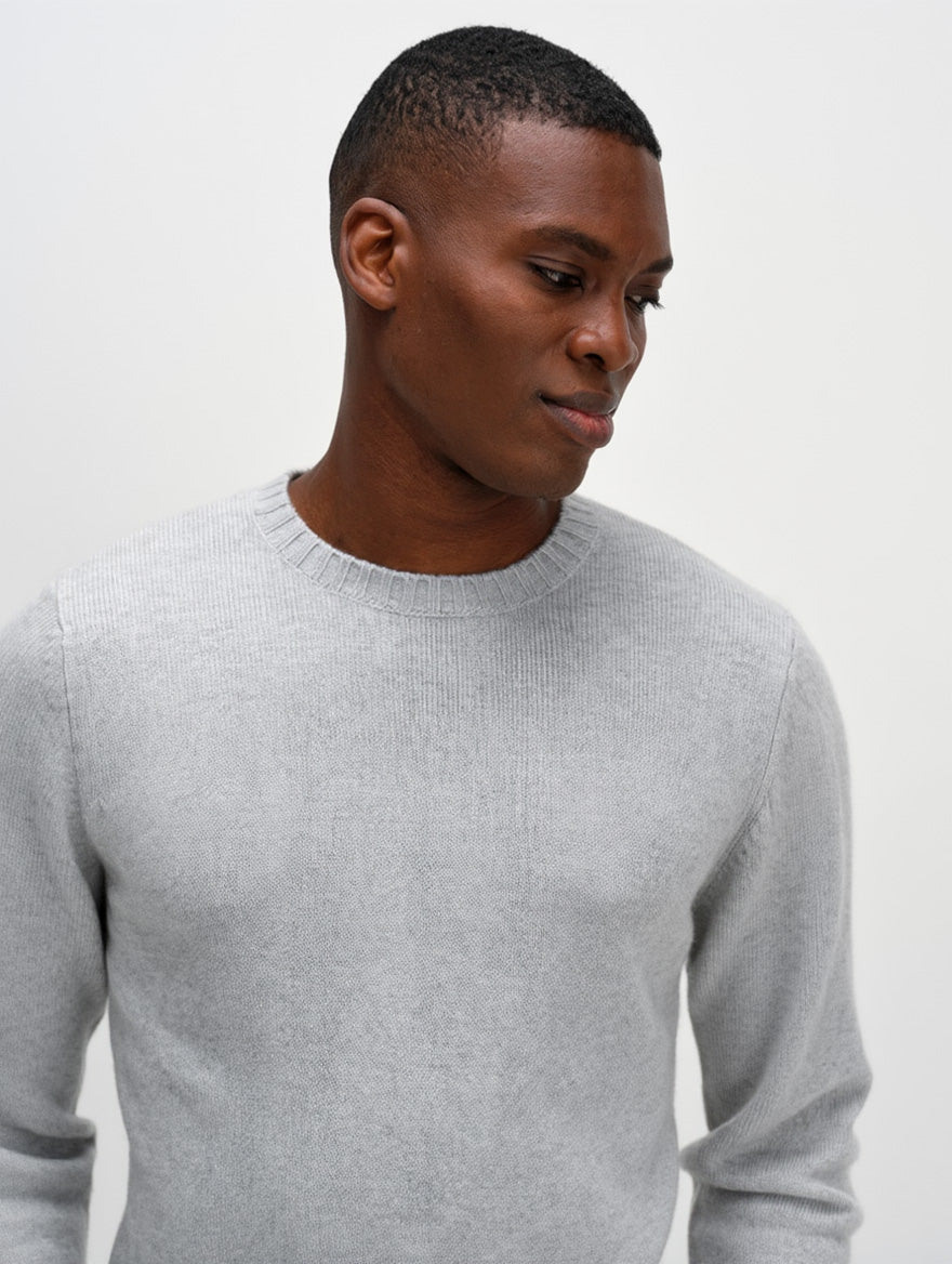 MAN CHUNKY O-NECK SWEATER LIGHT GREY