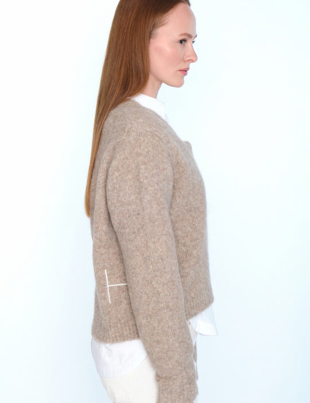 PERNILLE_SWEATER5.avif