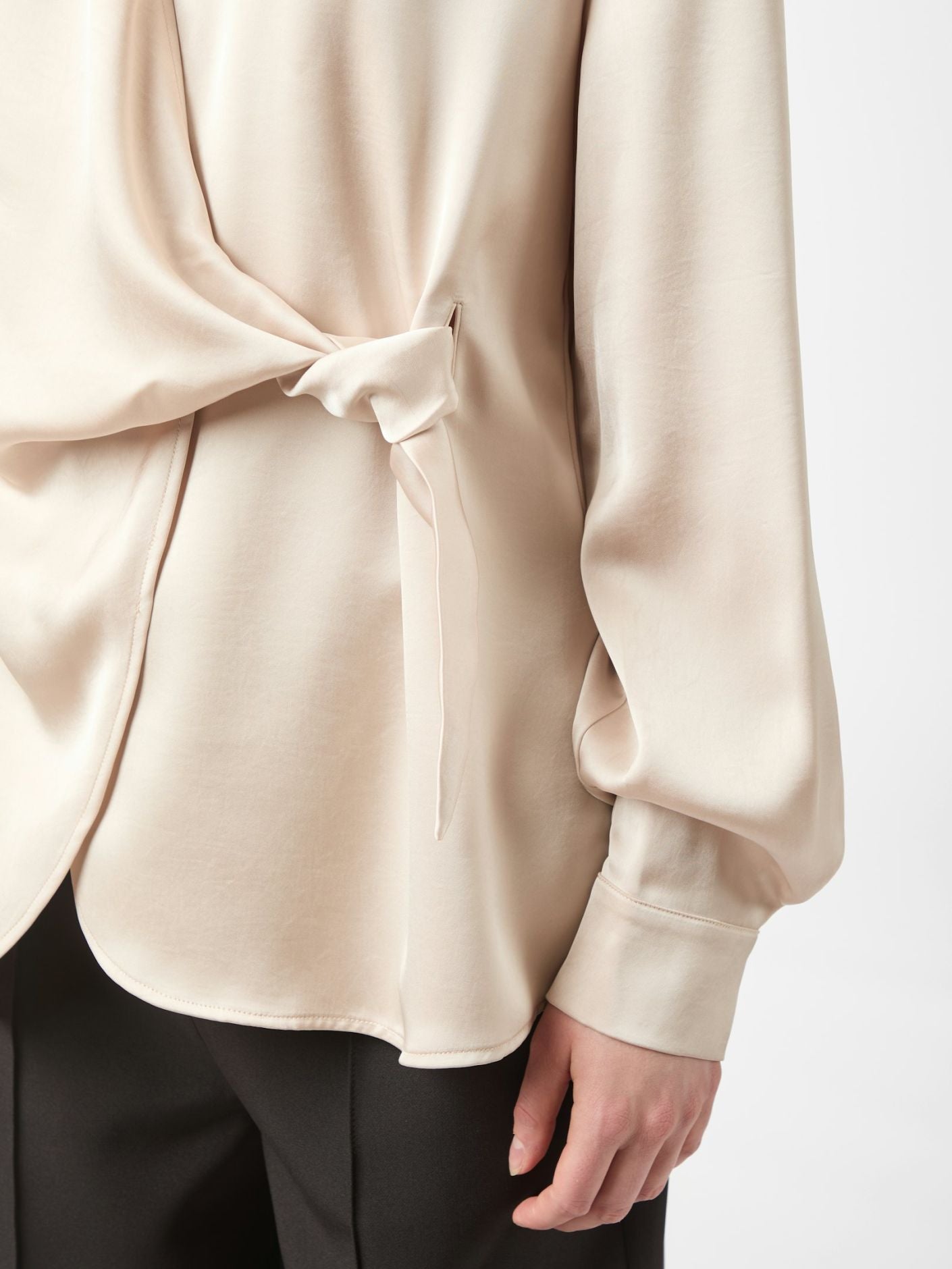 PETRIS HEAVY SATEEN BLOUSE