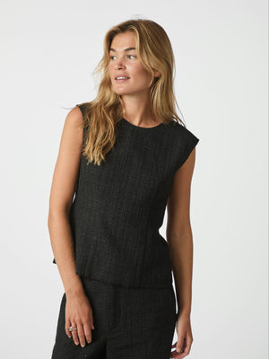 100 BLACK
