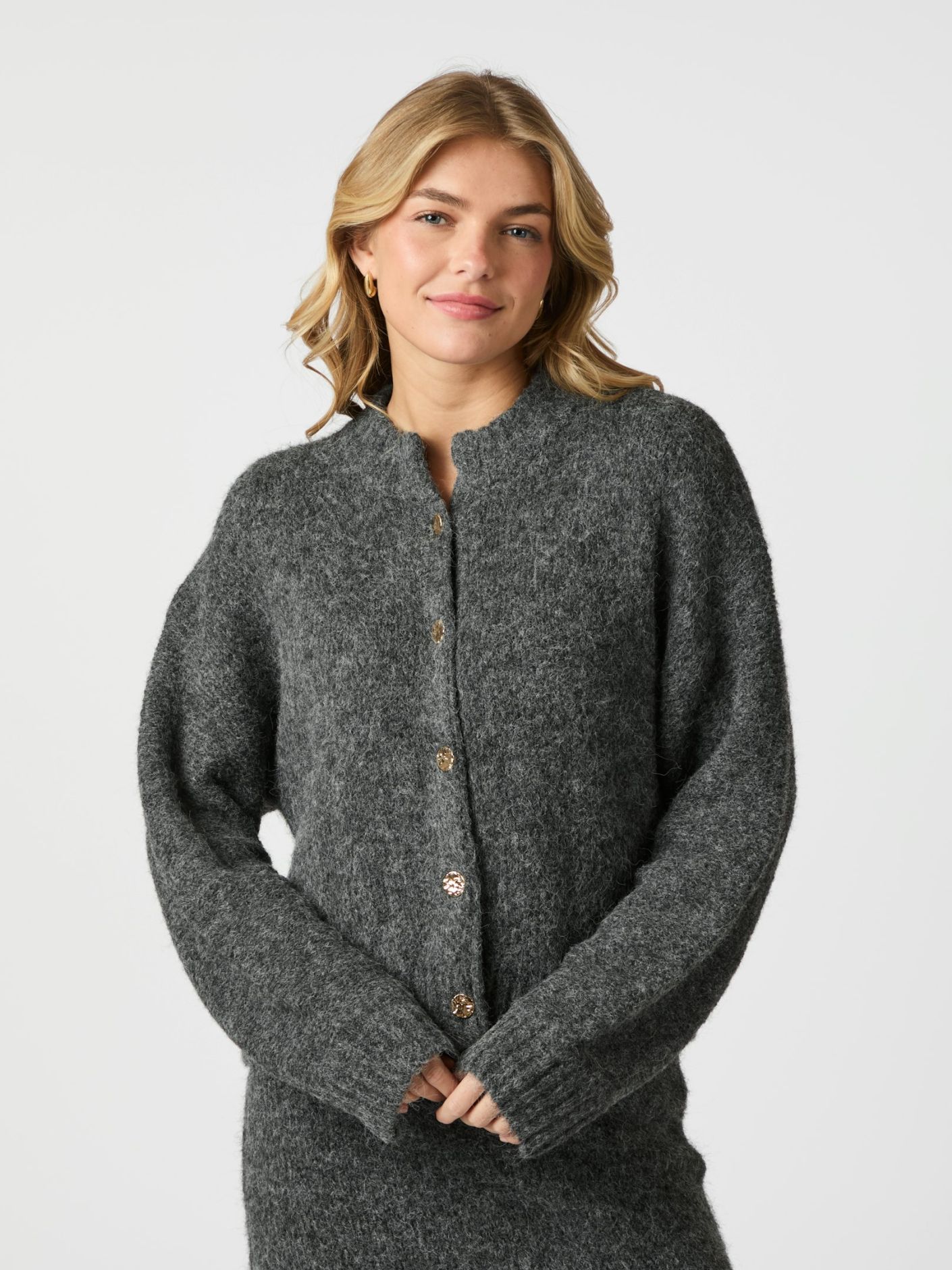 TAURA FLUFFY KNIT CARDIGAN
