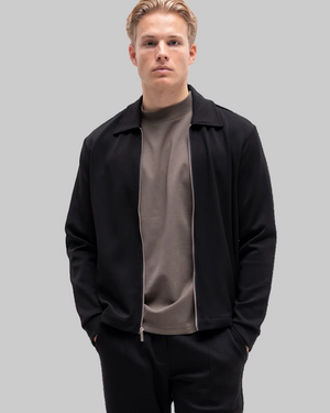 02 BLACK
