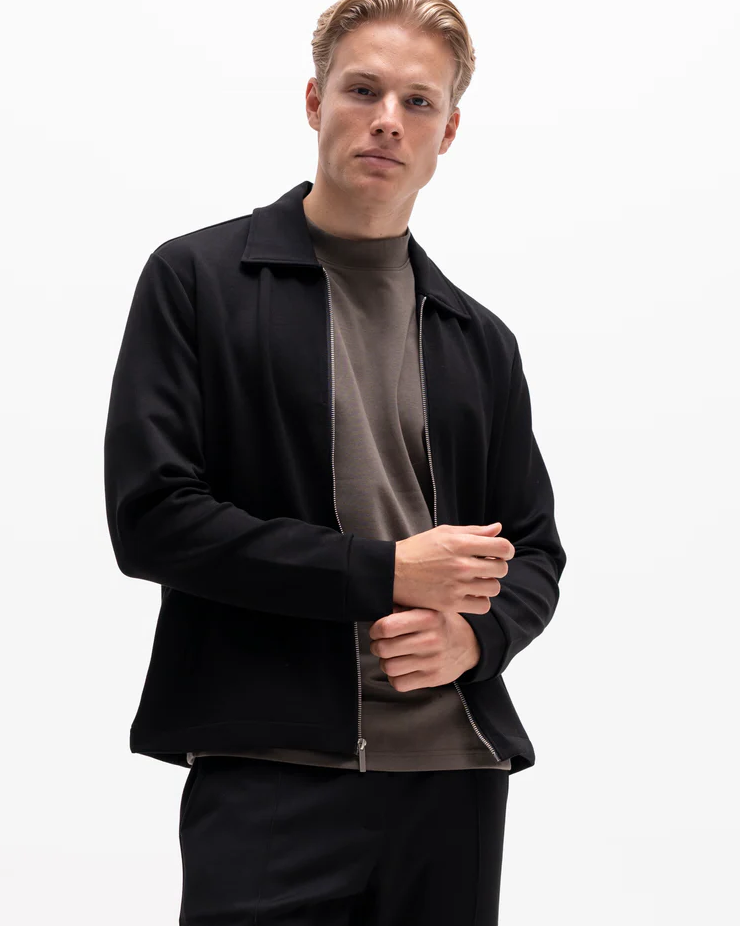 converted_black_image_2.png