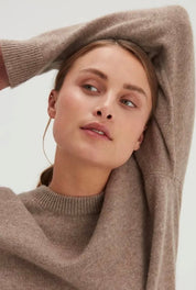 Straight O-Neck Sweater
