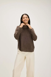 CURVED TURTLENECK CASHMERE