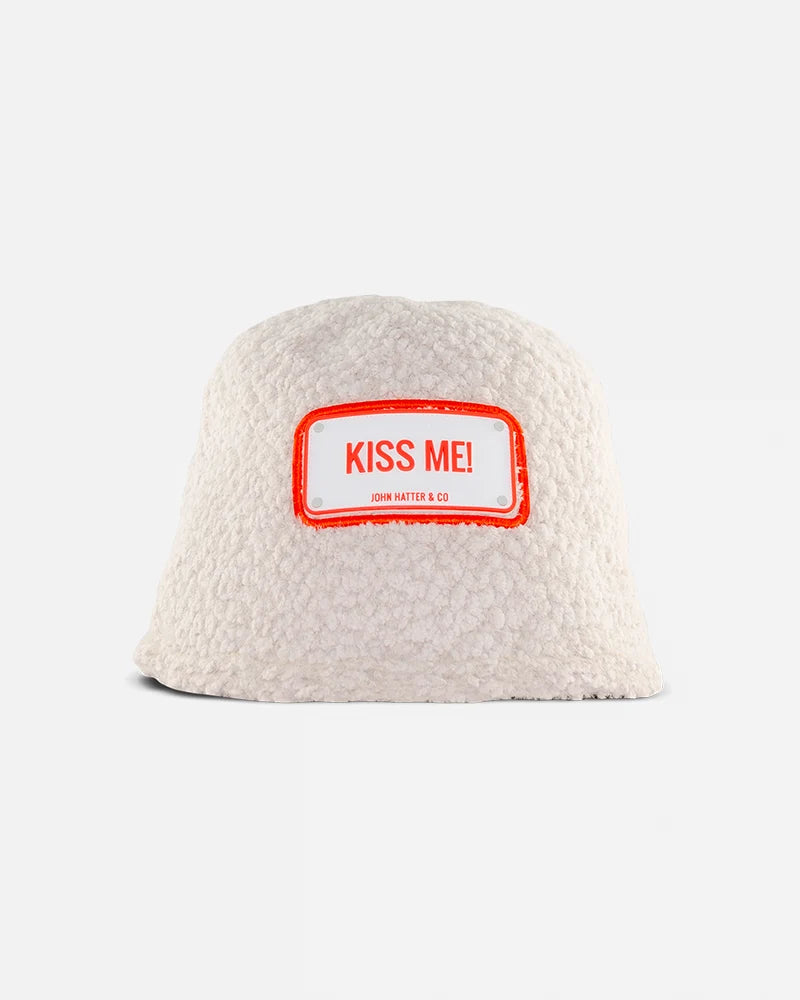 kiss-me__winterbucket_woocommerce_1.webp