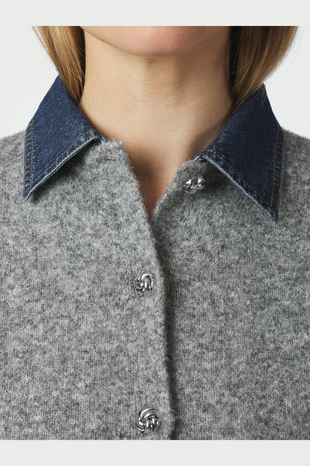 AMORIA KNIT CARDIGAN