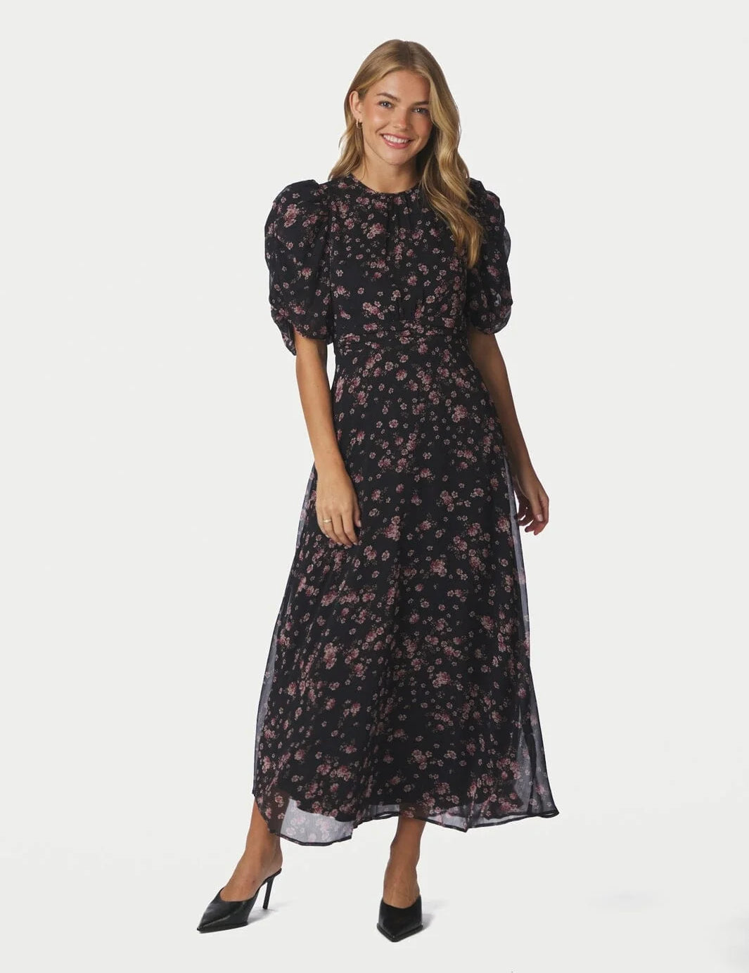 neo-noir-kikka-mini-flower-dress-170468-100-black-kjoler-533851_6375768c-a767-4349-80dd-186a70c8cce0.webp