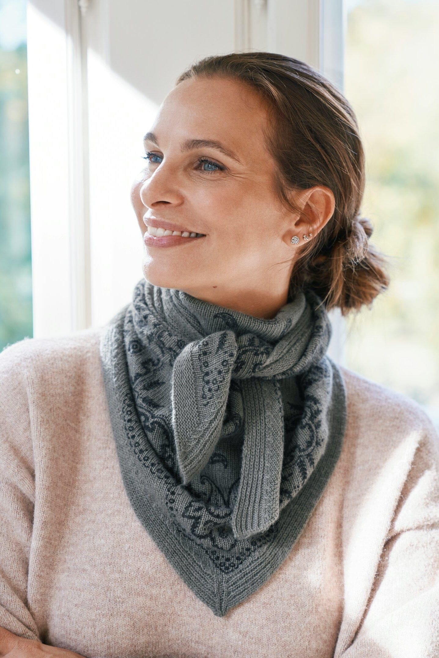 LOLANA PAISLEY KNIT SCARF 133 GREY MELANGE