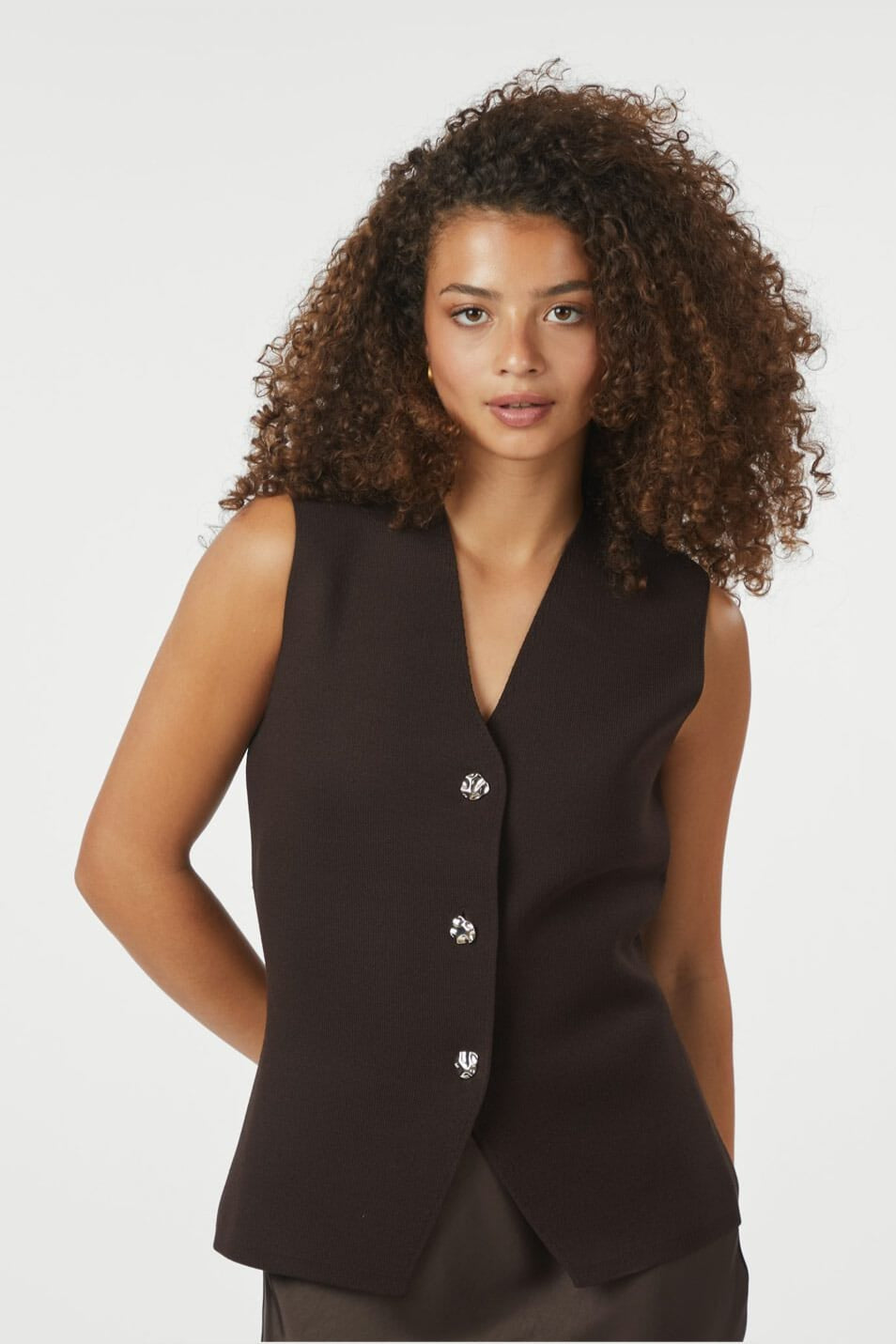 SWAY SMOOTH KNIT WAISTCOAT 676 DARK BROWN