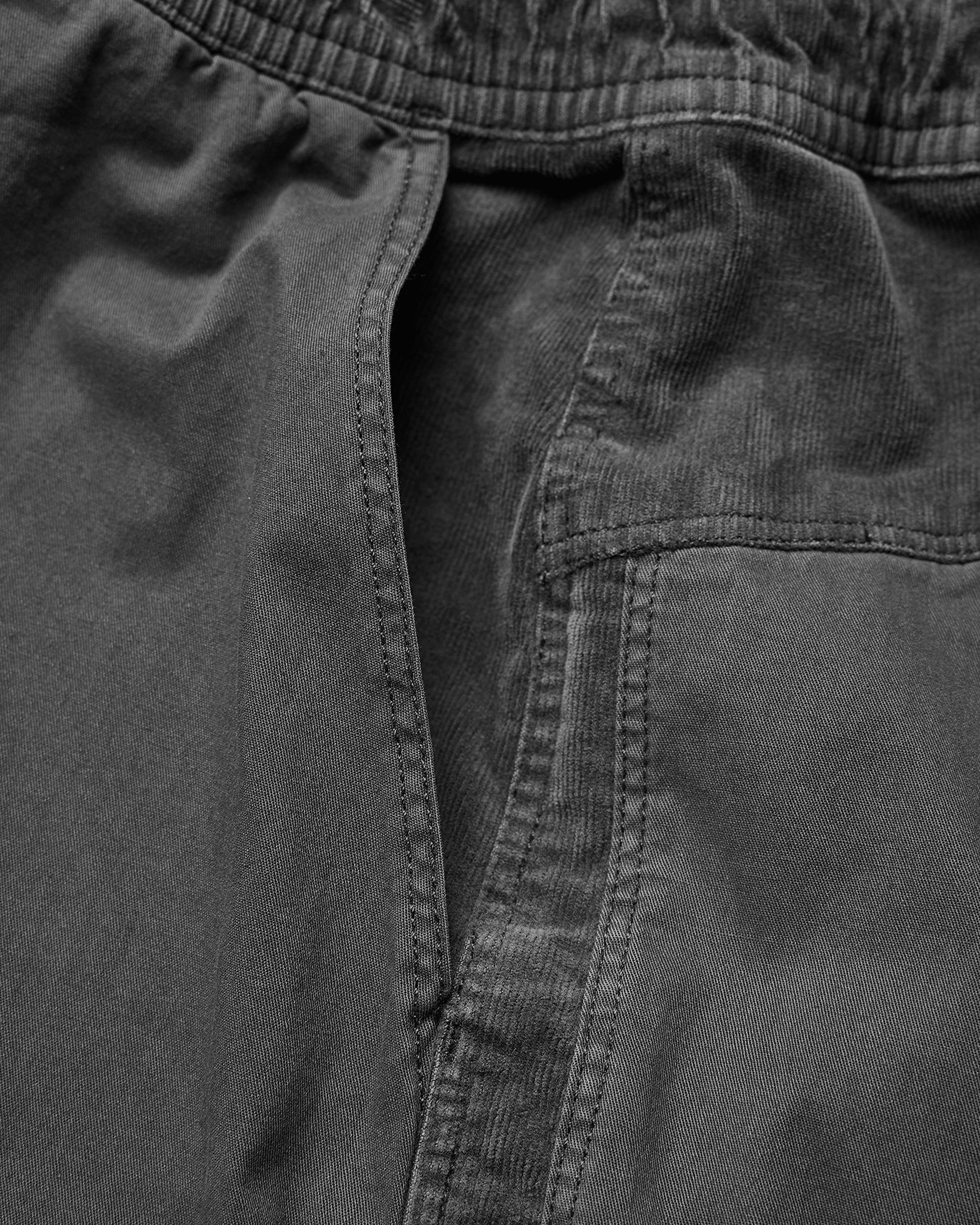 BLOCKED CORDUROY VOLLEY 972 ASPHALT